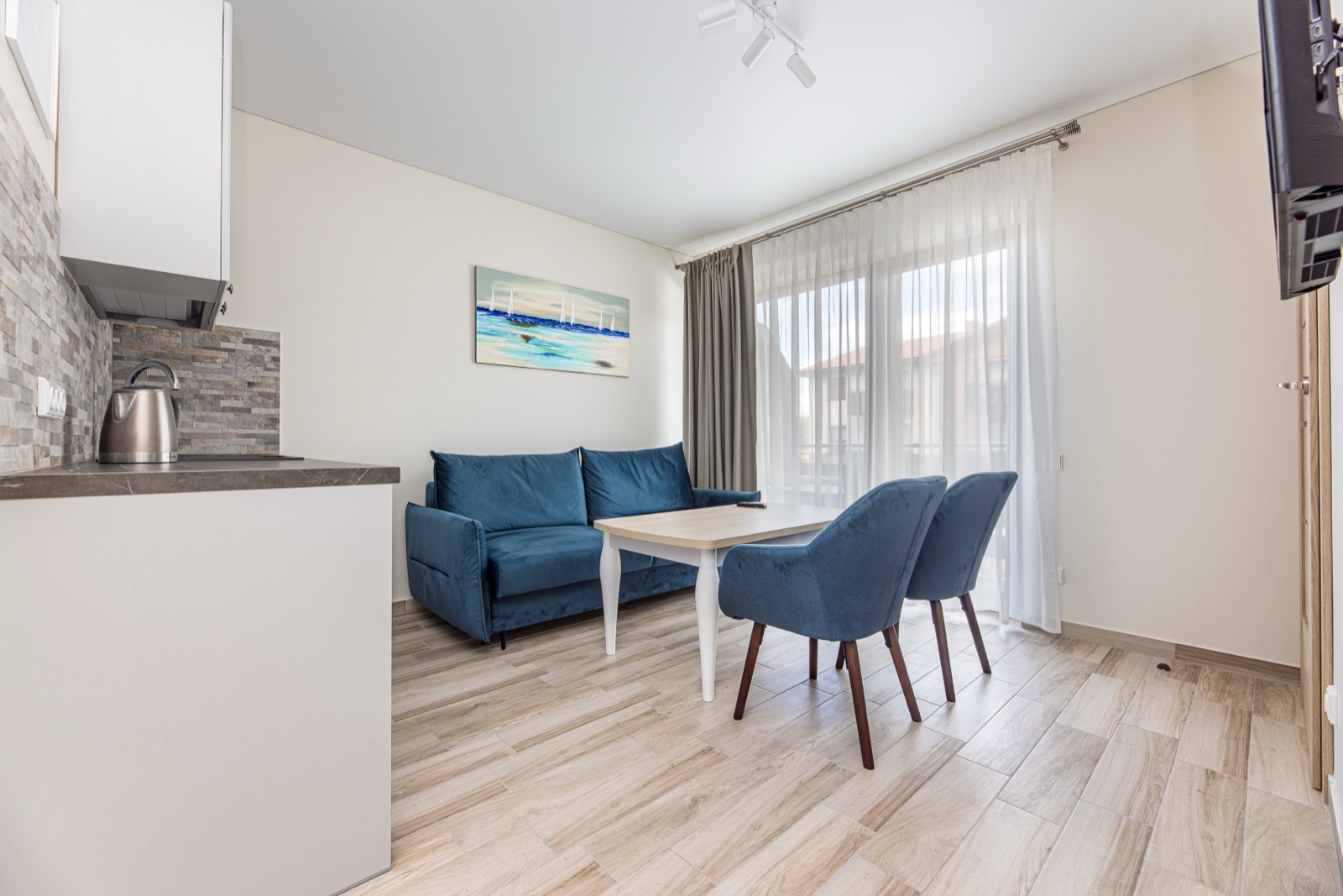 Keturvietis Delux Premium 2x2